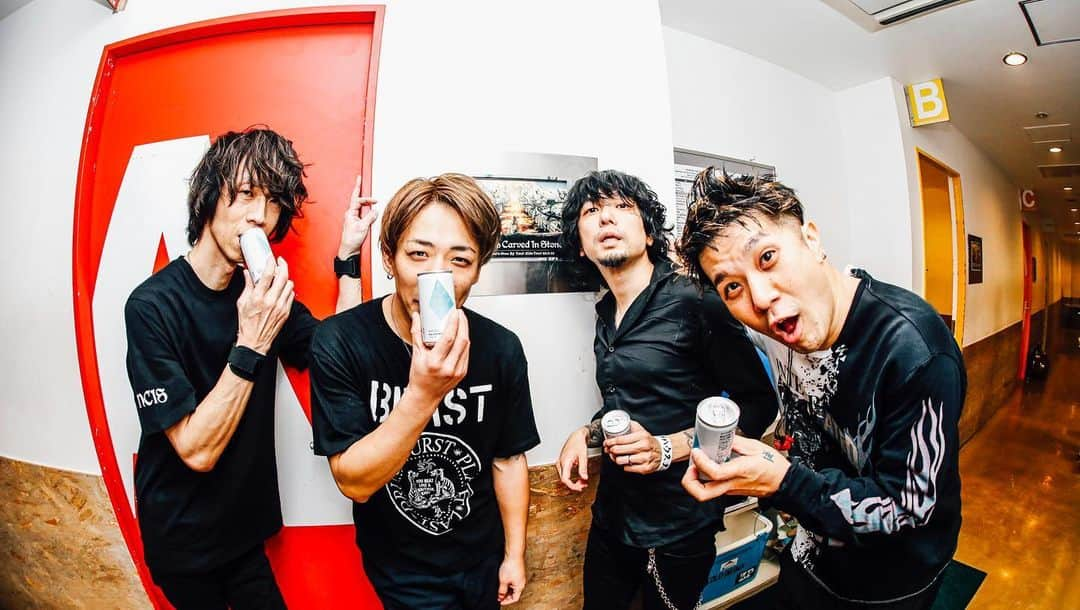 Nothing’s Carved In Stoneさんのインスタグラム写真 - (Nothing’s Carved In StoneInstagram)「‪"By Your Side Tour 2019-20"‬﻿ ‪1/9(木)Zepp Tokyo‬﻿ ﻿ ‪ワンマンシリーズ初日、最高なスタートとなりました。ありがとうございました！‬﻿ ﻿ ‪明日のZepp Fukuokaもよろしくお願いします。‬﻿ ﻿ 1月11日(土)Zepp Fukuoka﻿ 開場：17:00 / 開演：18:00﻿ チケット 4,200円(発売中)﻿ ﻿ #nothingscarvedinstone #ナッシングス #ncis #silversunrecords #byyourside #raizinambassador」1月10日 13時03分 - nothingscarvedinstone