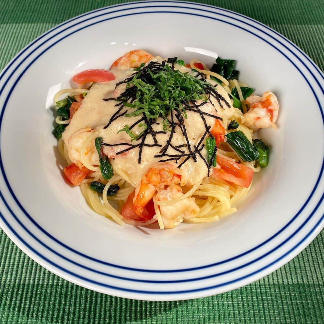 毎日放送「ちちんぷいぷい」さんのインスタグラム写真 - (毎日放送「ちちんぷいぷい」Instagram)「‪キッチンぷいぷい🍳‬ ・ 1/10‪金曜日のテーマは‬ ‪『週末は旬をとりたて！‬いただきます！』 ・ ‪松本喜宏先生が‬ ‪『自然薯と海老のスパゲティ』‬ をご紹介します😊 ・ 栄養満点の自然薯をたっぷりと使った今までにないひと品😊 イタリアンと和食のコラボレーションをお楽しみください😋 ・ 14時45分頃からの放送です！」1月10日 13時43分 - puipui_mbs