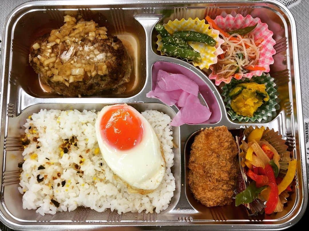 バカリズムさんのインスタグラム写真 - (バカリズムInstagram)「バカリズムの大人のたしなみズム飯」1月10日 13時59分 - bakarhythm