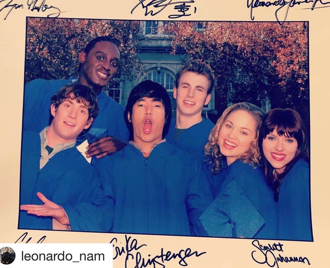 エリカ・クリステンセンのインスタグラム：「Oh man, another #tbt that is so good! 📸: @kathyhc ! #Repost @leonardo_nam with @get_repost (It was Leo’s first movie — not mine! It’s his caption reposted! C’mon peeps!) ・・・ My first Hollywood film was called The Perfect Score in 2004. I think you may recognize a few of the incredible actors. A huge shout out to the fantastic director @brobtv who gave me my first break in Hollywood. I will always be grateful for people who have stuck their neck out and believed in me. Thank you. 🙏 What a dream to work with such great people on my first feature film in Hollywood. My #tbt with #chrisevans #scarlettjohansson @erikachristensen @bryangreenberg @blackking.21」