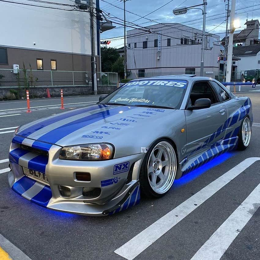 CARLiFESTYLEさんのインスタグラム写真 - (CARLiFESTYLEInstagram)「What would you do if you saw this? Owner @gen06kpp #carlifestyle #R34 #GTR #fastandfurious」1月10日 15時09分 - carlifestyle