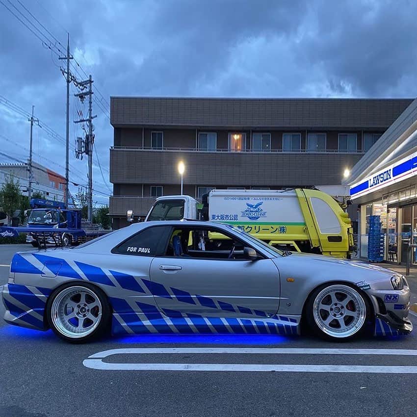 CARLiFESTYLEさんのインスタグラム写真 - (CARLiFESTYLEInstagram)「What would you do if you saw this? Owner @gen06kpp #carlifestyle #R34 #GTR #fastandfurious」1月10日 15時09分 - carlifestyle