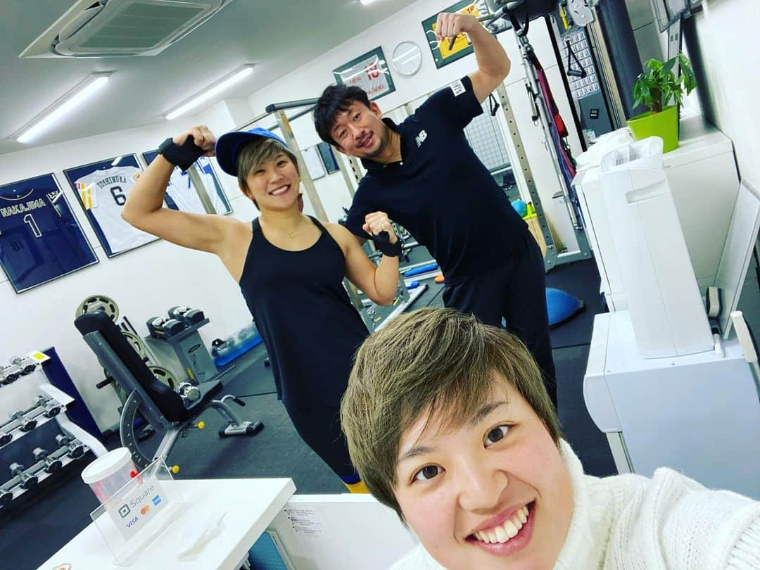 成田美寿々さんのインスタグラム写真 - (成田美寿々Instagram)「今日も今日とて。 元気にトレーニング！！ 明日ゴルフ大丈夫かな。筋肉痛すぎて。 #workout #トレーニング #安福一貴　#startug #小倉ひまわり」1月10日 16時35分 - misuzunarita