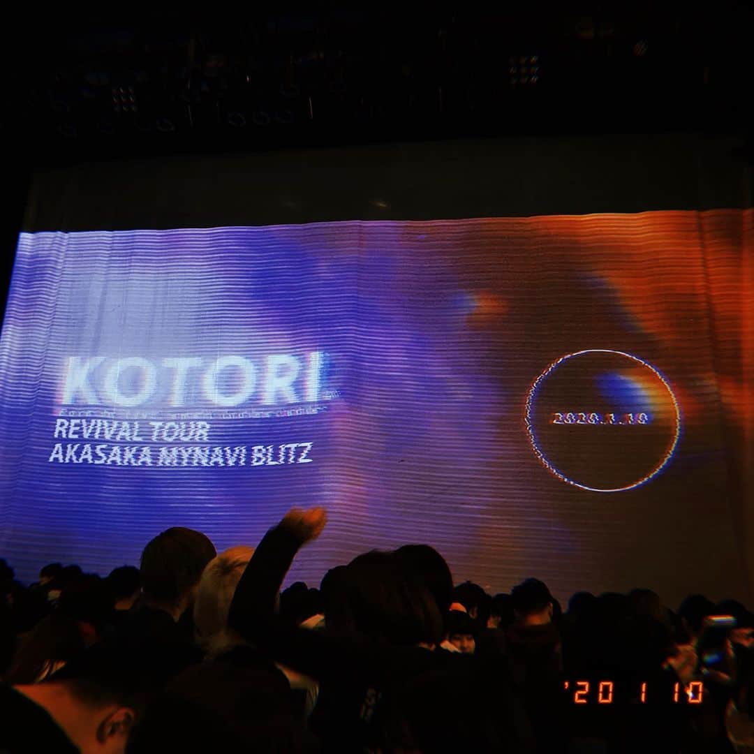 かほこ。さんのインスタグラム写真 - (かほこ。Instagram)「ㅤㅤㅤㅤㅤㅤㅤㅤㅤㅤㅤㅤㅤ ㅤㅤㅤㅤㅤㅤㅤㅤㅤㅤㅤㅤㅤ KOTORIワンマン最高でした 最最の高でした 歌も声も演奏も演出も ㅤㅤㅤㅤㅤㅤㅤㅤㅤㅤㅤㅤㅤ いつも長くなるので簡潔に ㅤㅤㅤㅤㅤㅤㅤㅤㅤㅤㅤㅤㅤ ㅤㅤㅤㅤㅤㅤㅤㅤㅤㅤㅤㅤㅤ #kotori #revivaltour」1月10日 22時16分 - xxokohakxx