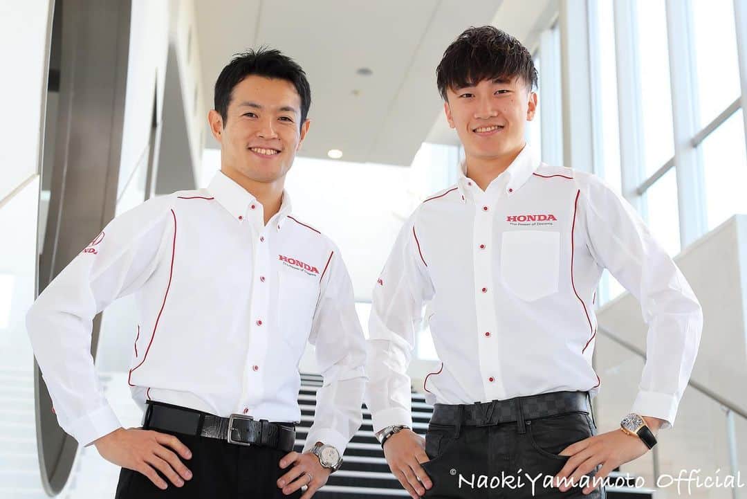 山本尚貴のインスタグラム：「今シーズンのSUPER GTはチームクニミツから牧野任祐選手と共にタイトルを目指します👍 SFも昨年に引き続きダンディライアンから参戦しこちらもタイトル奪還を目指して戦います💪 また今年も一年応援を宜しくお願いします！」