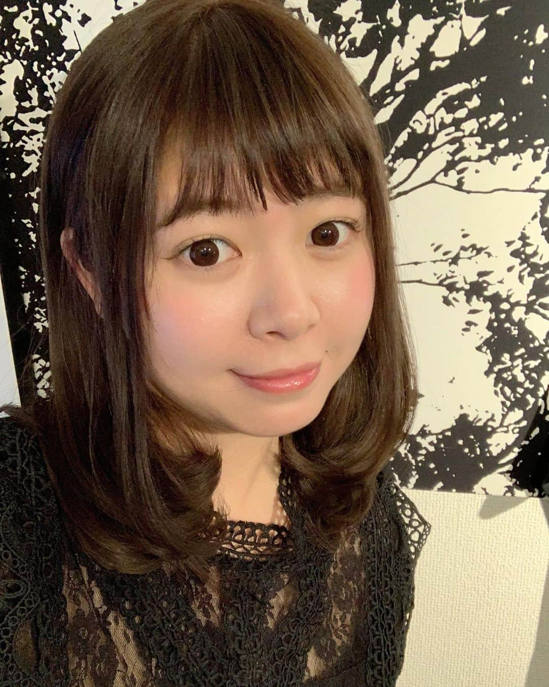 野澤美仁さんのインスタグラム写真 - (野澤美仁Instagram)「髪を5センチ切りましたー✂️ 今夜22時からレインボータウンFMみさとーナイト！！ゲストは、女優の山田桃子さんです！ #haircut #haircolor #hairstyle #ヘアカット#ヘアカラー #美容室 #radio#fm#88.5#ラジオ#レインボータウンfm」1月10日 17時51分 - misatonozawa0625