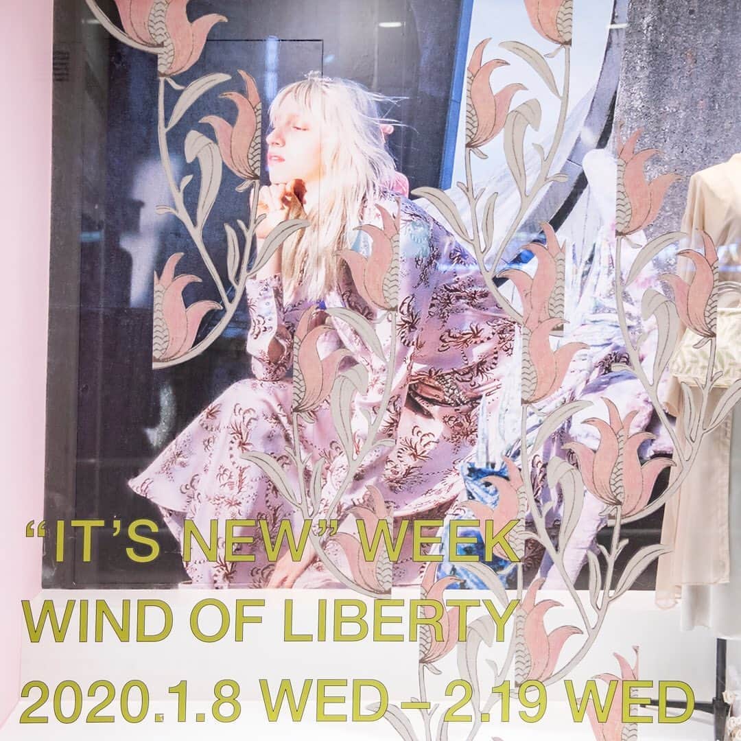 ルミネ公式さんのインスタグラム写真 - (ルミネ公式Instagram)「"IT'S NEW" WEEK S/S  WIND OF LIBERTY 2020.1.8 WED-2.19 WED . こころ、解放。こころ、贅沢。 . 新しい花が咲き、風が吹く、時代のはじまり2020年。 女性たちは自分らしく、より解放的に、 自由にファッションを楽しむ。 . 花柄やロマンティックなムードとともに、 解放的で、心が高揚するような時代の風を感じて。 . #lumine #ルミネ #ITSNEWWEEK #WINDOFLIBERTY #2020SS #春 #SPRING #ファッション #FASHION #新作 #NEWARRIVAL #千葉琢也 #矢後直規 @takuyachiba @yagonaonori @takako_noel @tamaoiida @asashihair @nobukomakeup @makotoegashira_artwork @satorukomura @kakihatamayu  @thousand_inc」1月10日 17時56分 - lumine_official