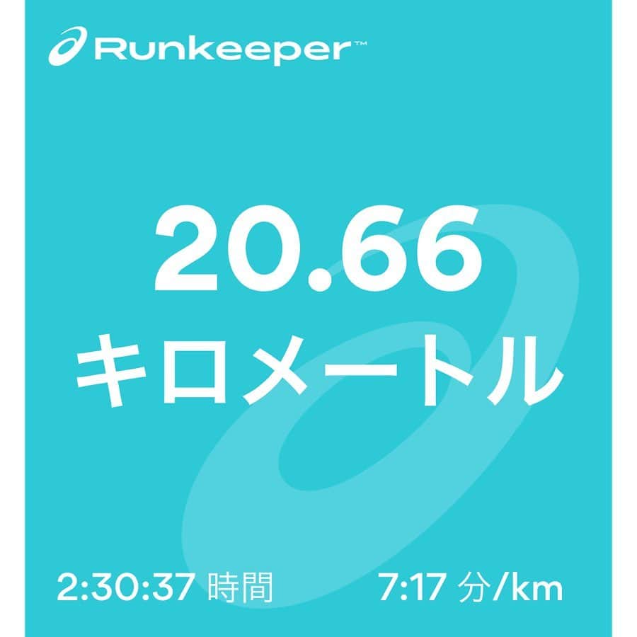平川彩佳さんのインスタグラム写真 - (平川彩佳Instagram)「. 凄く天気の良かった今日、 人生2回目の ハーフの距離を走ってきました。 気持ちよかったー。 . ただ、途中でマックフルーリー🍦を食べて 休憩もしましたが、 終わった後はぐったり。 これで、フル走れるのだろうか。」1月10日 18時04分 - hirakawa_ayaka