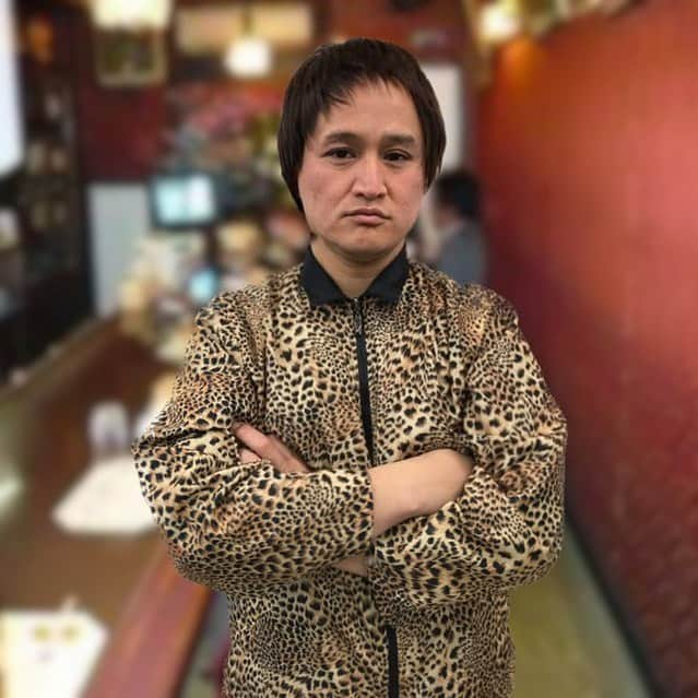 福島善成さんのインスタグラム写真 - (福島善成Instagram)「画像は『場末のスナックのママの彼氏』のモノマネだよ💘 #場末のスナック #常連から彼氏へ #パチンコ朝一緒に並ぶ #1時間で全財産なくなる #出てるママに1箱もらう #全部のまれる #ベローチェで時間潰して #一緒に出勤 #哀愁モノマネ」1月10日 18時21分 - fukushimayoshinari