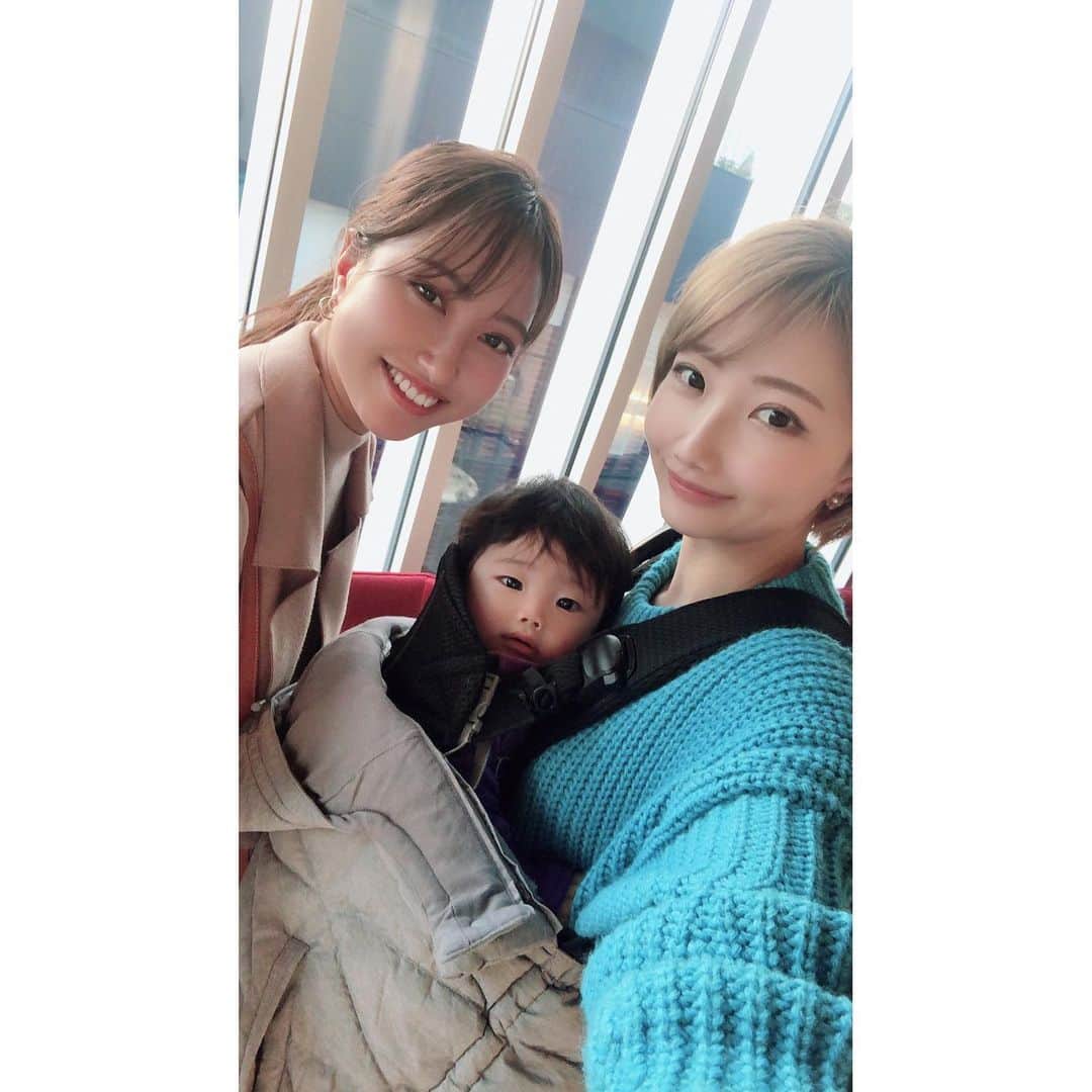 村本れいさんのインスタグラム写真 - (村本れいInstagram)「#関西コレクション　一緒に歩いた﻿ おかえりちゃんが東京に来てたから﻿ ﻿ #銀座　#アフタヌーンティー　☕️✨﻿ ﻿ ﻿ ﻿ ﻿ ﻿ #女子会　#ランウェイモデル　#3年前　#懐かしい﻿ #撮影モデル#女子大生」1月10日 18時36分 - raymuramoto