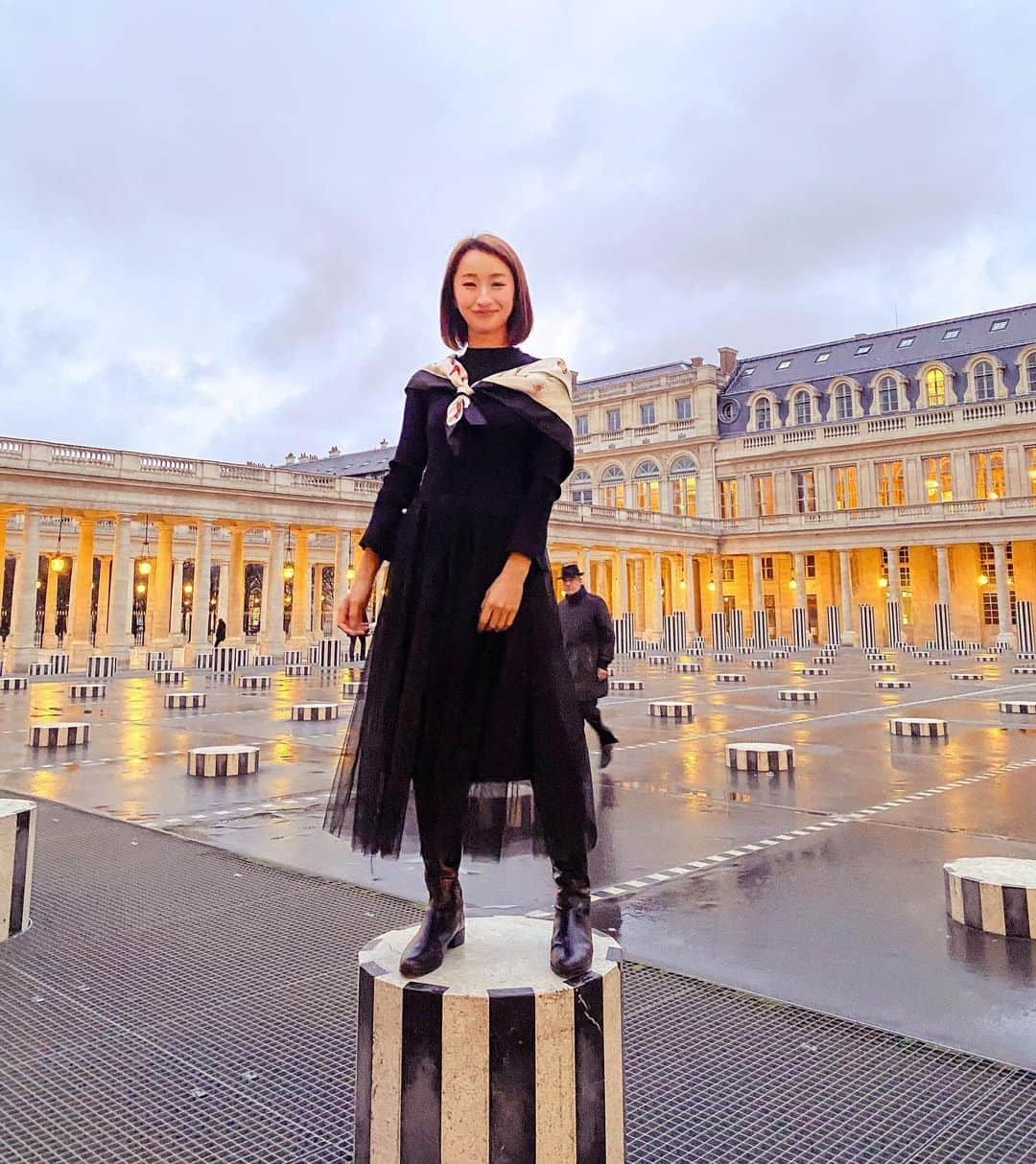 西野沙瑛さんのインスタグラム写真 - (西野沙瑛Instagram)「- - Palais-Royal 🇫🇷🏛 2枚目はまま🧑‍🦳 - #パリ #パリ旅行 #家族旅行 #旅ジョ #フランス ヨーロッパ #羽田空港 #旅行好きな人と繋がりたい  #旅行好き女子 #offtoparis #traveltheworld #travelblogger #traveler #パリカフェ #ルーブル美術館 #palaisroyal #宮殿」1月10日 18時37分 - sae_golf