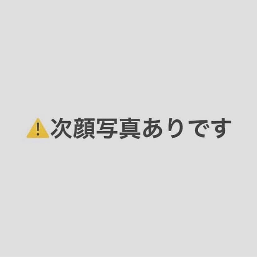 LUCRA（ルクラ）さんのインスタグラム写真 - (LUCRA（ルクラ）Instagram)「【セザンヌ】ㅤㅤㅤ  みんな大好きセザンヌ。 昔はセザンヌを買ってメイクを覚えたよなぁ…  私に、メイクのいろはを教えてくれたのはセザンヌでした。  パウダーファンデとか何回リピしただろう？ ずっと離れていたけど、久しぶりに買うとリップの安さに腰抜かす。  セザンヌ ラスティングリップカラーN ¥480+tax (color 501)  480円て…ちゃおかよ。 あっ、トド山はなかよし派でした( ◜௰◝ )  最近の学生さんたちは買ってるのか…？. . 巷では504が人気ですが、セルヴォーク09と被りそうだったのでブルベさんでも顔がくすまない501買ってみました。  ちなみに504は結構セルヴォーク09に色味が近いです！ セルヴォークよりも、ちょっとブラウンみが強いかな？と思うけど…  スルスル塗れて発色もいいから何本も欲しくなるけど、何て言ったらいいのか…乗りにくくないですか？  私だけかなぁ😭  どうしても綺麗に乗らない。 唇のシワが目立つし、ボソボソして見えてしまってあともう1本、に手が出ない。  凄く良いんだけどさ…480円だからワガママ言えないんだけどさ…😭. . しかもセザンヌはセミマットだからいつものリップと使用感違うのも分かってるんだけど、シャインオン使い慣れてるから余計にそこだけ気になってしまって…  特に唇ガビガビになりやすいトド山的にはもう少し保湿力が欲しくて、リップクリーム+セザンヌにしてしっとりするように使ってます。  乾燥しやすい方は単品使いはあまりオススメじゃないかなぁ。 色はたまらん可愛いので…！ 是非使って欲しいので、下地有りきで試してみてください✨ .  ㅤㅤㅤ  Text and photo by  @yncosme0919  ㅤㅤㅤ ㅤㅤㅤㅤㅤㅤㅤㅤㅤㅤㅤ ㅤㅤㅤ  LUCRA公式Instagram上で紹介させて頂くお写真を募集中！写真に#lucrajp をつけるかタグ付けして投稿してくださいね♡ ㅤㅤㅤ  #カラコン#カラーコンタクト #眉メイク#プチプラメイク#アイブロウ#プチプラ#プチプラコスメ #オルチャンフェイス #コスメ#メイク#眉毛#メイク動画#眉#カラコンレポ#キャンメイク#眉毛メイク#いいね返し#今日のメイク#アイブロー#canmaketokyo#Canmake#instagood#instalike#like4like#followme#eye」1月10日 18時46分 - lucra_app