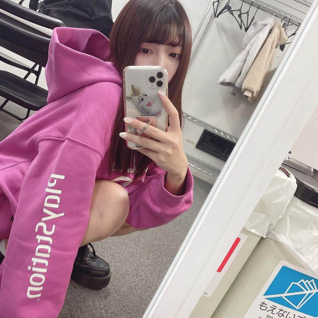 松下玲緒菜さんのインスタグラム写真 - (松下玲緒菜Instagram)「ぷれいすてーしょん可愛いすぎ🎮」1月10日 19時15分 - matsushita_reona