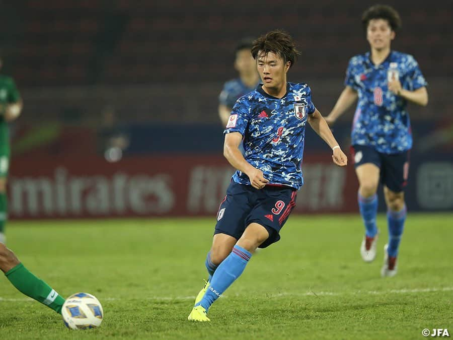 日本サッカー協会さんのインスタグラム写真 - (日本サッカー協会Instagram)「📸Match photos①｜U-23日本代表、終盤のミスに泣きサウジアラビアに敗戦 ・ 🏆AFC U-23選手権タイ2020 グループステージ第1戦 U-23日本代表 1-2 U-23サウジアラビア代表 ⚽56分 #食野亮太郎 ・ ――― 🏆AFC U-23選手権タイ2020（1/8～26） 1/9 1-2 U-23サウジアラビア🇸🇦 1/12 22:15 🆚U-23シリア🇸🇾 1/15 22:15 🆚U-23カタール🇶🇦 📺テレビ朝日系列/NHK BS1 👉大会情報はJFA.jpへ #daihyo #U23日本代表 #AFCU23 ―――」1月10日 19時57分 - japanfootballassociation