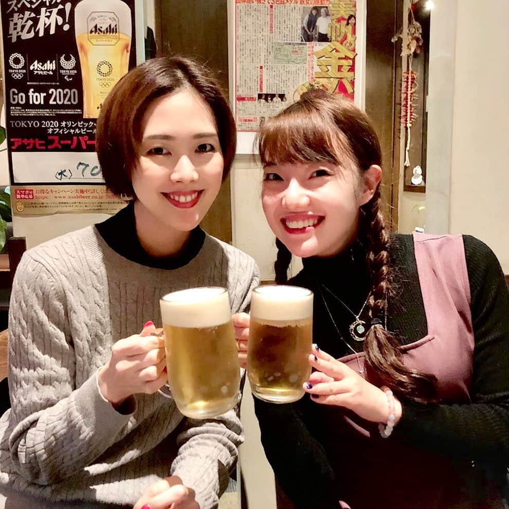 愛水せれ奈さんのインスタグラム写真 - (愛水せれ奈Instagram)「先日、このようなメンバーで逢うことができました✨✨😆✨✨ . #星組 #如月蓮 さん (じぃじ) #90期 生の方 #麻央侑希 さん (ゆっこ) #94期 生の方 . ゆっこ わりと下級生の頃から仲良くして頂いており、よく組ませていただきました😋また、相手役さんをさせて頂くこともありました😄💓　本当にスタイル良くてお顔小さいです✨✨✨　そして男らしくてかっこよかったです😆💕　また、ゆっこは色々と面白い🤣笑　公演で絡みがなくても、何かと楽屋でお話したり、公演中に下手から上手へ一緒に渡る時間を作ったりしておりました爆　また、楽屋で "ワンマオドリーム" や "開幕の紳士" というワルツを踊ってもらっており、それ私大好きで、どの公演でも1度は振って踊ってもらっておりました笑笑　本当にサービス精神旺盛なのであります❤️❤️❤️ ゆっこ大好きです😆🌟 . . #2020年 #新年会 #3人ショットがなくてすみません😭」1月10日 20時28分 - airi.aaari.aimi