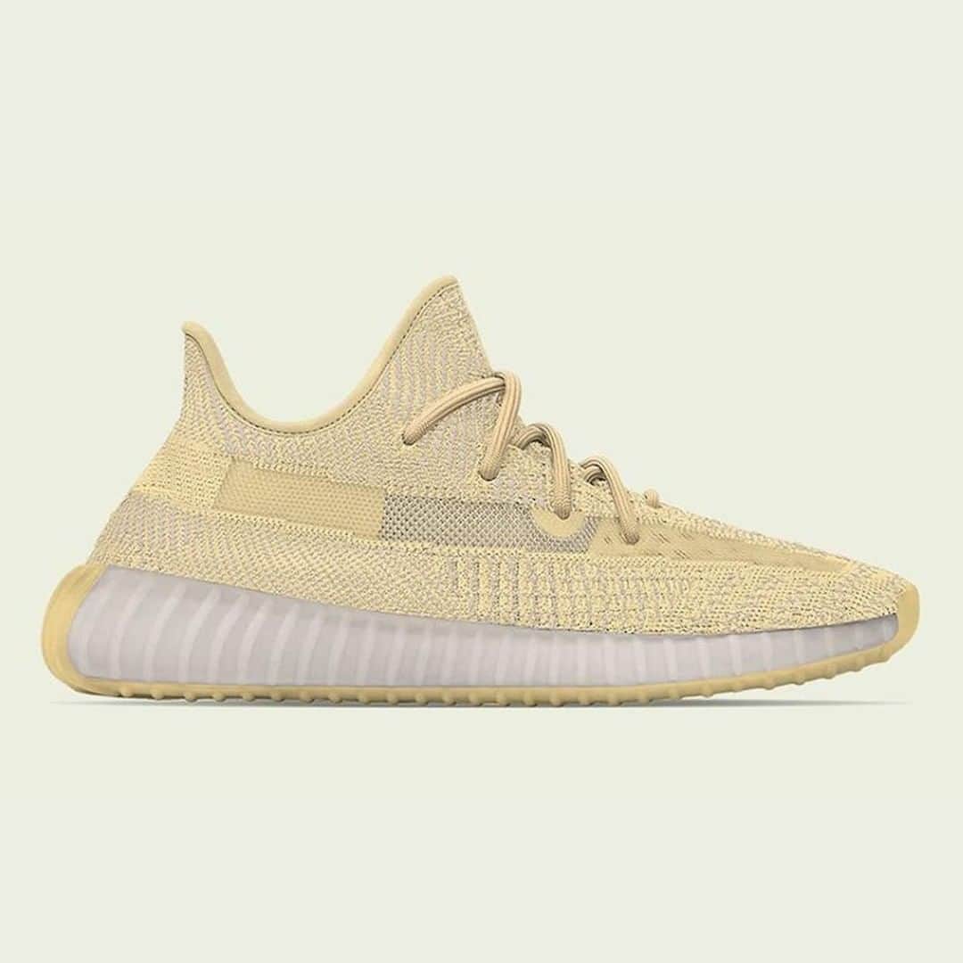 Sneaker Newsさんのインスタグラム写真 - (Sneaker NewsInstagram)「The new adidas Yeezy Boost 350 v2 colorways have been revealed. "Flax" and "Linen" join 2020's ever-expanding range of 350 options, which will eventually amount to adidas YEEZY's biggest year yet. Hit the link in our bio for a closer look.」1月11日 6時45分 - sneakernews