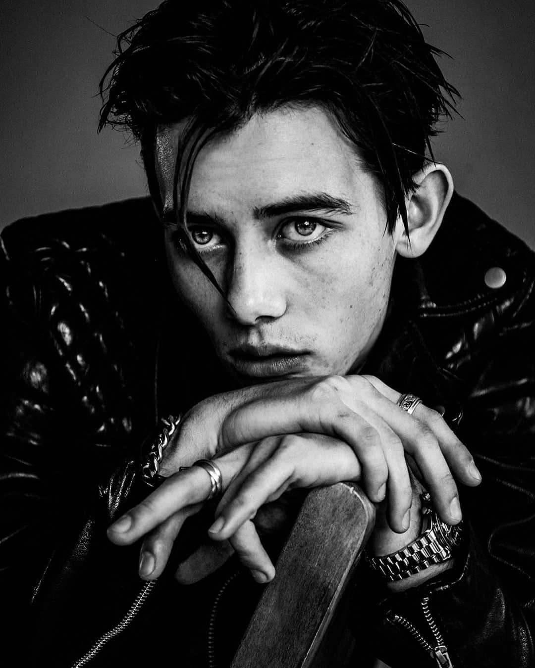 グリフィン・グラックさんのインスタグラム写真 - (グリフィン・グラックInstagram)「Shot by the incredibly talented @damon_baker 🖤」1月11日 7時10分 - griffingluck