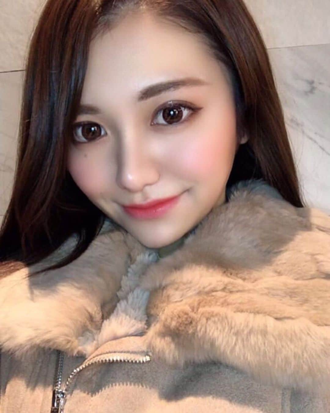 神出鬼没の【キャバ図鑑】のグルメインスタ