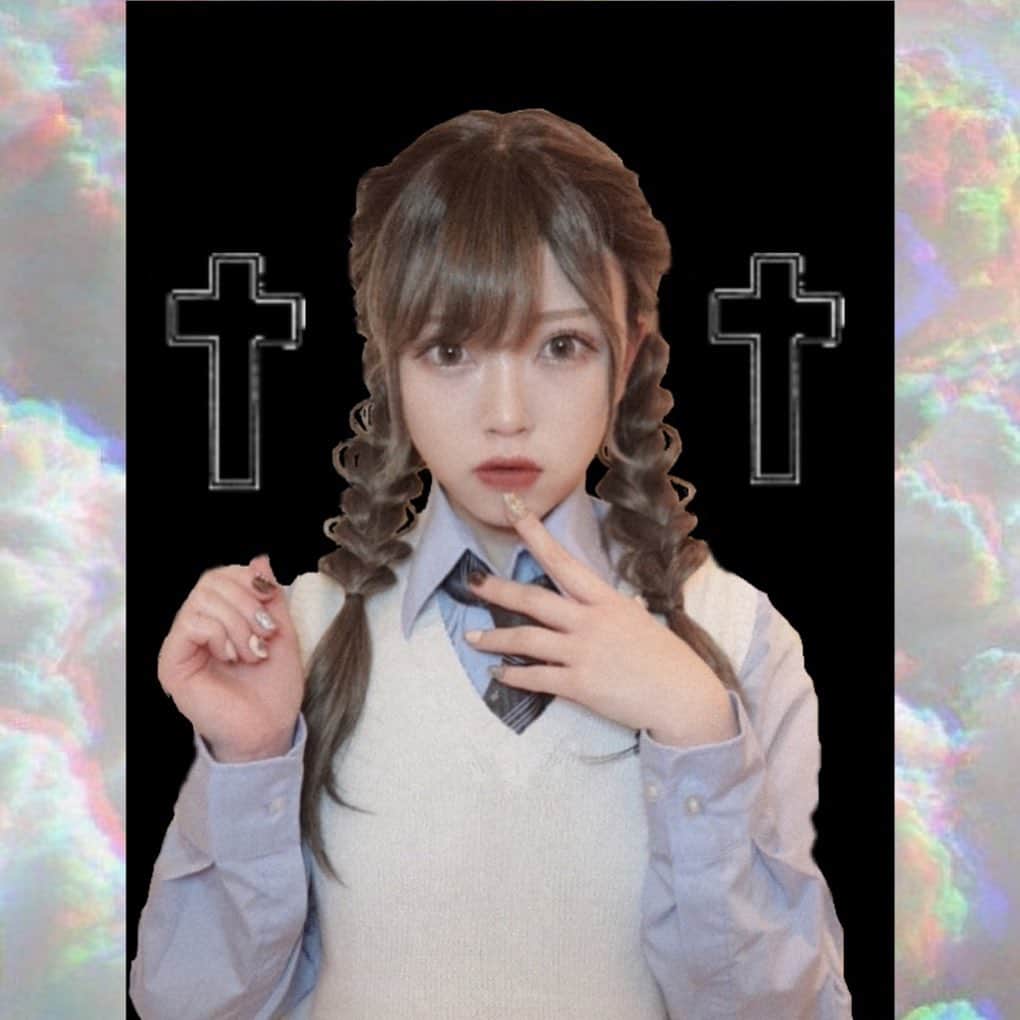てぃ丸のインスタグラム：「✝️」