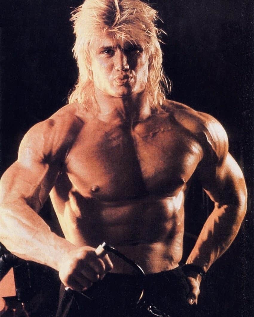 ドルフ・ラングレンのインスタグラム：「Flashback to the 80’s before I discovered  hair dressers....and before I started working out 🏋️‍♀️」