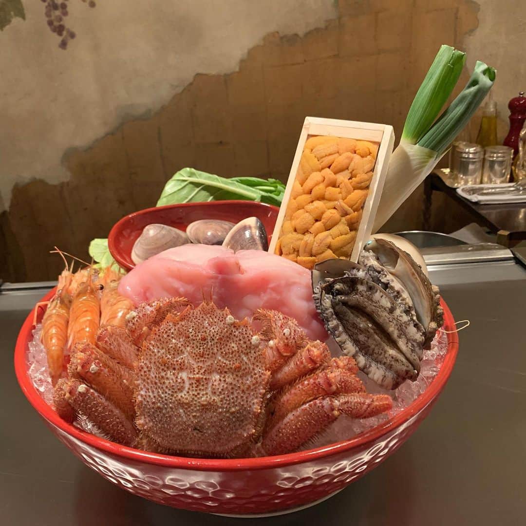 矢田亜希子さんのインスタグラム写真 - (矢田亜希子Instagram)「お肉が大好き。最近の連日お肉。このほかにも。 #鉄板焼きシリーズ#お肉#フィレ#サーロイン#ガーリックライスもたまらなく好き 写真1〜4は#鉄板焼さざんか 写真5〜8は#うかい亭表参道」1月11日 16時47分 - akiko_yada