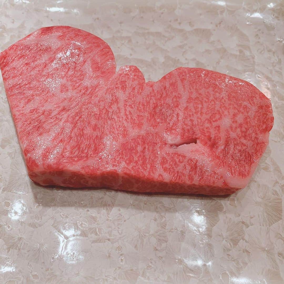 矢田亜希子さんのインスタグラム写真 - (矢田亜希子Instagram)「お肉が大好き。最近の連日お肉。このほかにも。 #鉄板焼きシリーズ#お肉#フィレ#サーロイン#ガーリックライスもたまらなく好き 写真1〜4は#鉄板焼さざんか 写真5〜8は#うかい亭表参道」1月11日 16時47分 - akiko_yada