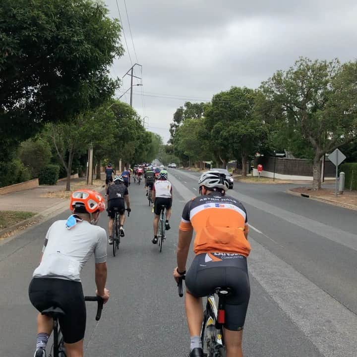 土井雪広のインスタグラム：「Saturday morning 😎  #cycling #Adelaide #australia」