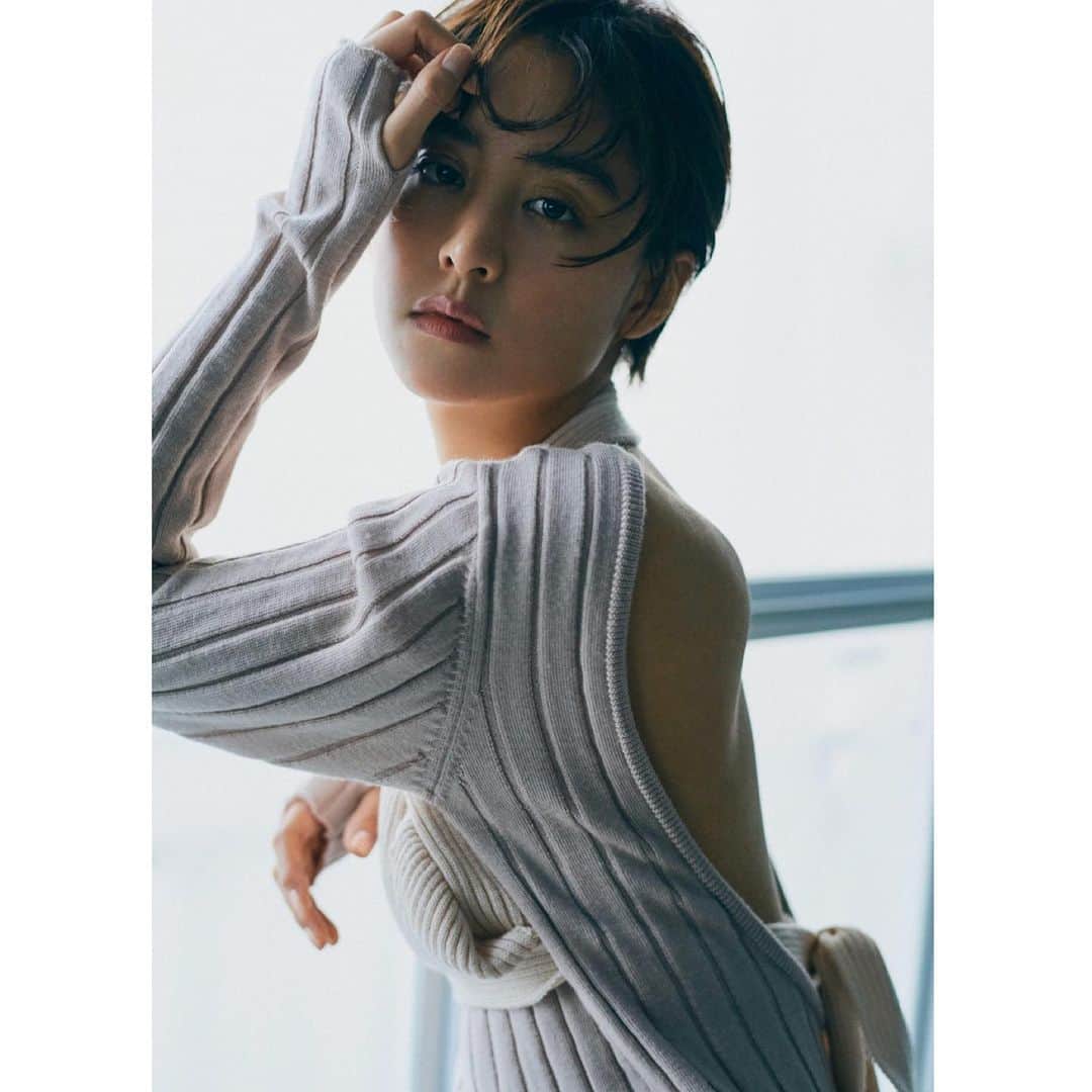 佐川理佳のインスタグラム：「@mizuki_yamamoto_official 🌸 photo  by @sampeism」