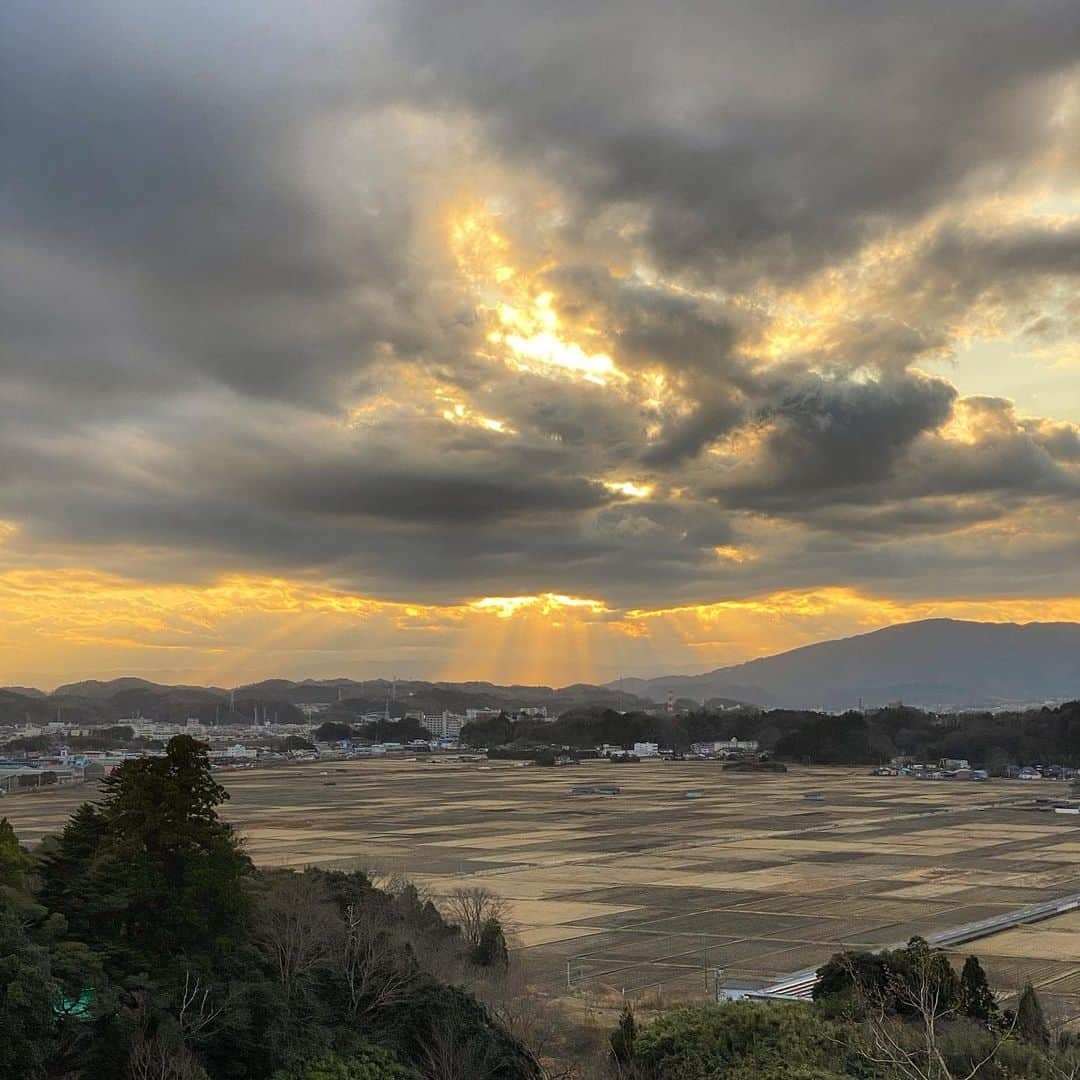 津田大介さんのインスタグラム写真 - (津田大介Instagram)「何かが降臨しそうな感ある。」1月11日 16時03分 - tsuda