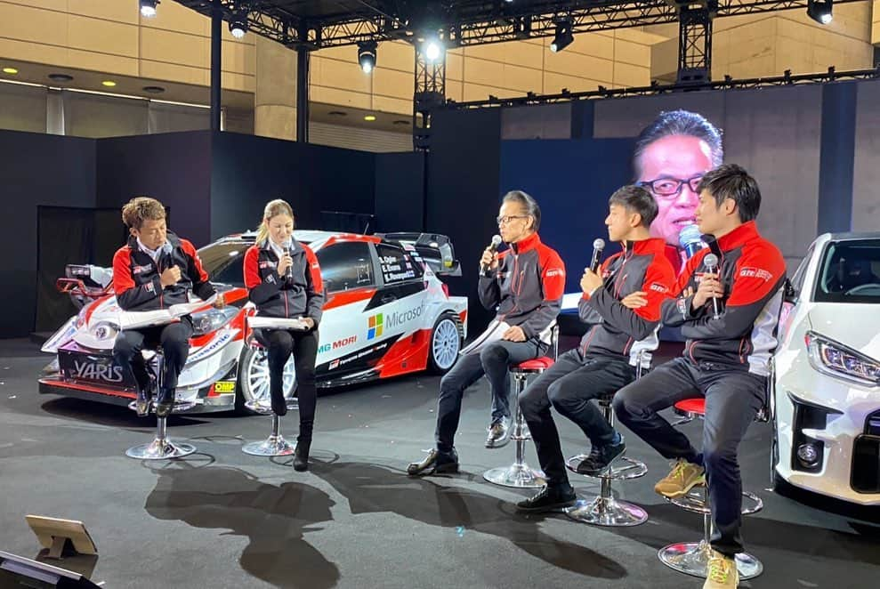 脇阪寿一さんのインスタグラム写真 - (脇阪寿一Instagram)「三橋仁明写真館 TOYOTA GAZOO Racing TOKYO AUTO SALON 2020  DAY 1  東京オートサロンで新車GR YARISをワールドプレミア。そしてWRC世界ラリー選手権やルーキーレーシングの体制発表が行われ、オートサロンは我々のホームグラウンドと語られたトヨタ自動車 豊田章男社長と友山茂樹副社長がステージに登壇されるこの環境、感謝と共に未来へ繋げたい。  #toyotagazooracing #tas2020 #gryaris #yarisgr4 #wrc #toyotagazooracingwrt  #三橋仁明 #カメラマン」1月11日 16時14分 - juichiwakisaka