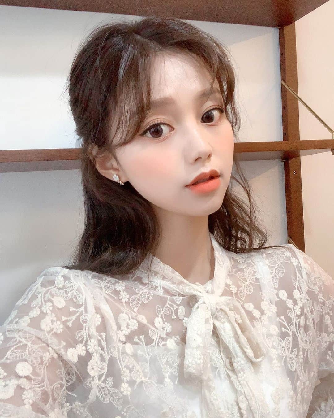 Chuuのインスタグラム：「Good morning💛」
