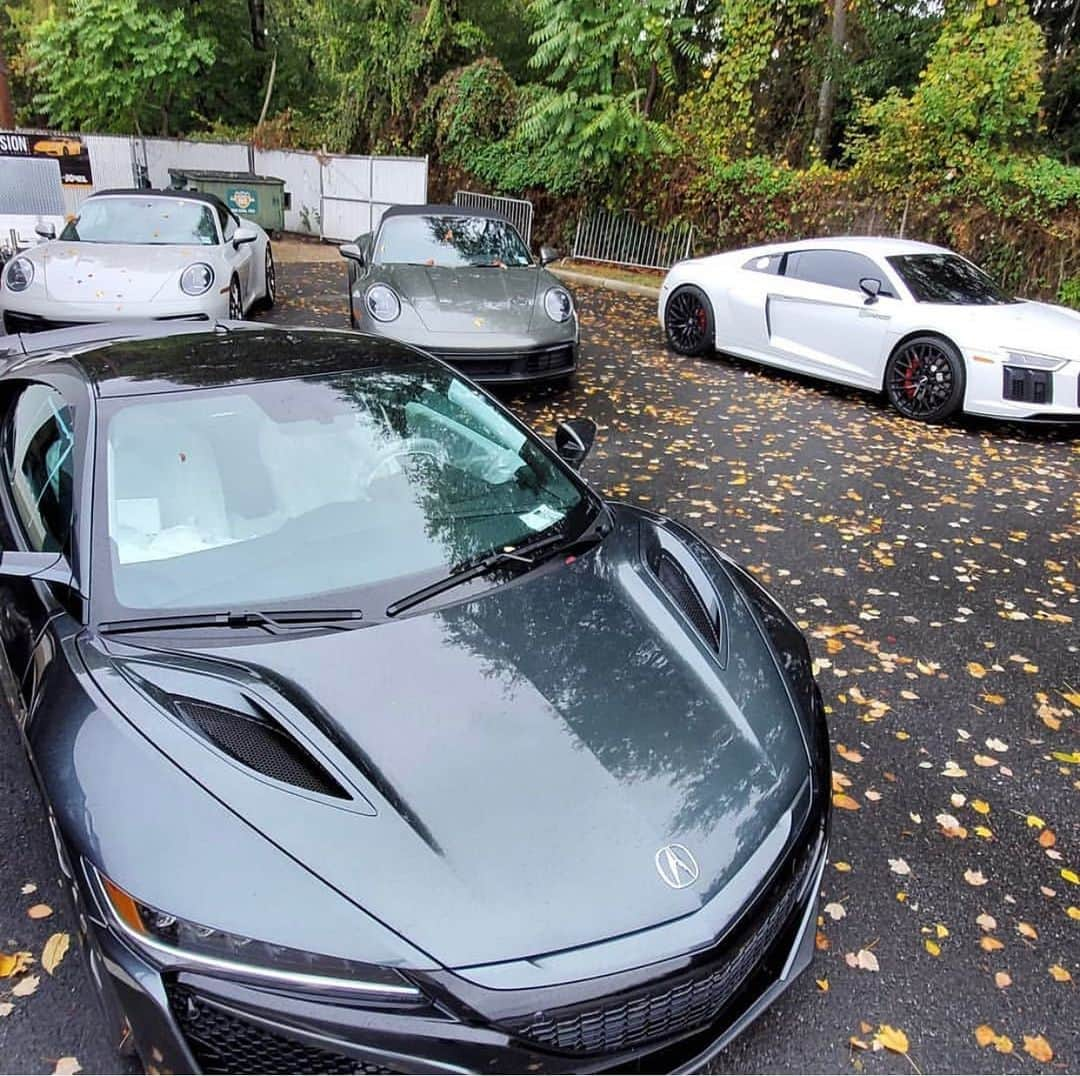 CarsWithoutLimitsさんのインスタグラム写真 - (CarsWithoutLimitsInstagram)「Which one would you take? COMMENT BELOW 🦎  All protected by @xpel / @xpelnewjersey_  Photo @emsautonj  #carswithoutlimits #acura #nsx #audi #r8」1月11日 12時45分 - carswithoutlimits