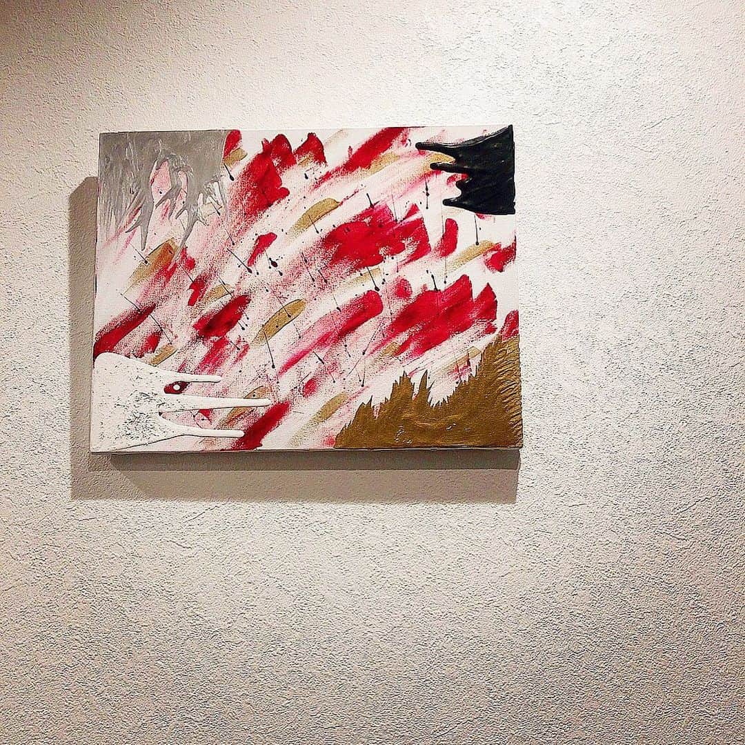 ダレノガレ明美さんのインスタグラム写真 - (ダレノガレ明美Instagram)「新しいのが完成💋 完成して家のどこに飾るのを決める時間が1番好き✨ 絵を描いてるとあっという間に時間が過ぎる。」1月11日 13時02分 - darenogare.akemi