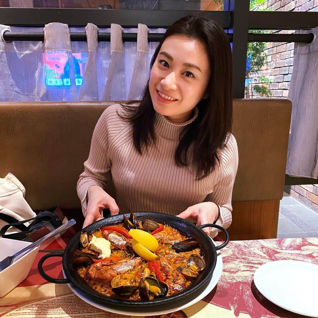 鈴木芳奈さんのインスタグラム写真 - (鈴木芳奈Instagram)「この間食べたパエリア🥘が美味しすぎて忘れられない 今年ももう11日も過ぎたのか〜 早過ぎるけど、まだ11日か。 良いものにいっぱい触れていきたいな♪ ランチ、なにたべよ」1月11日 13時43分 - tachibana_kanna