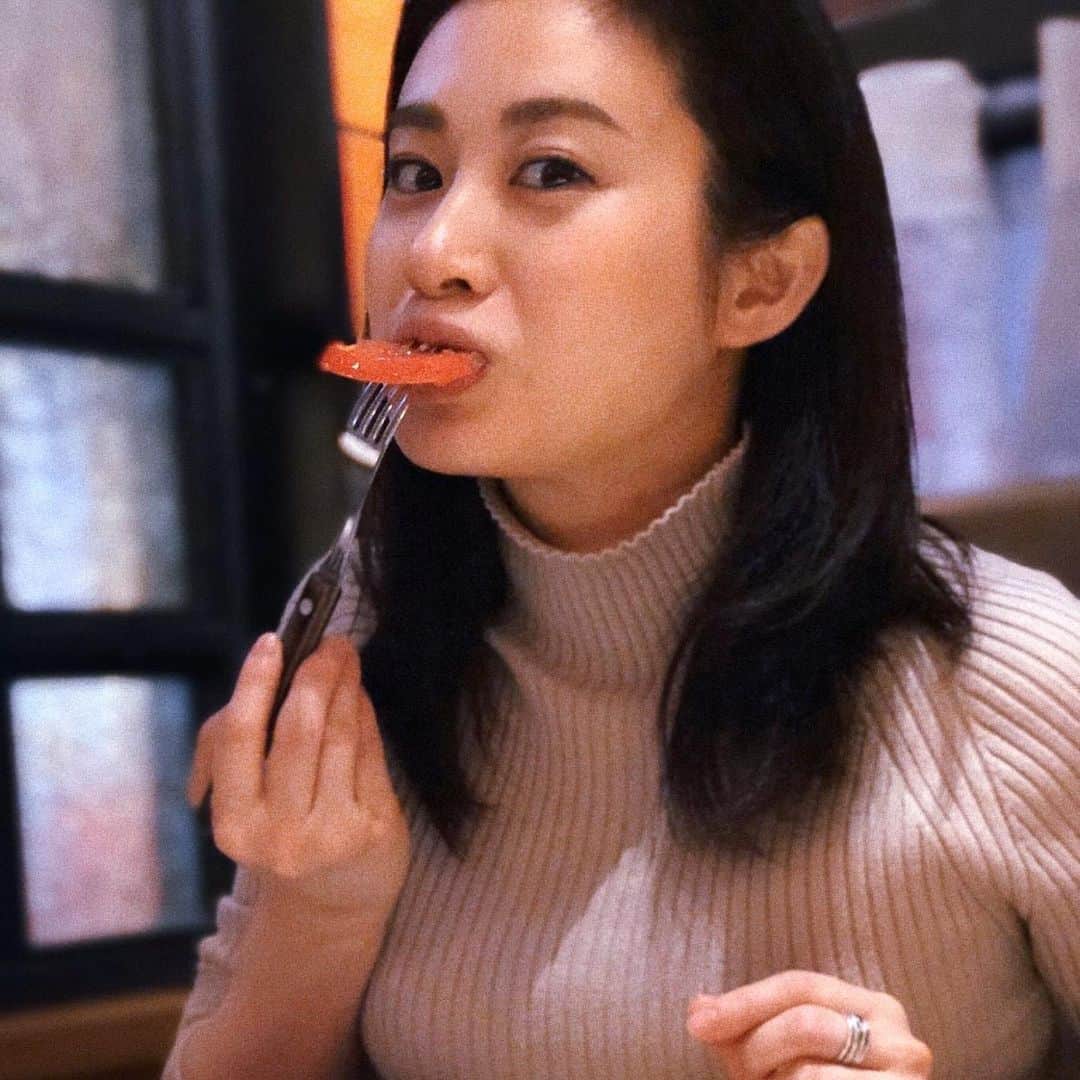 鈴木芳奈のインスタグラム：「この間食べたパエリア🥘が美味しすぎて忘れられない 今年ももう11日も過ぎたのか〜 早過ぎるけど、まだ11日か。 良いものにいっぱい触れていきたいな♪ ランチ、なにたべよ」