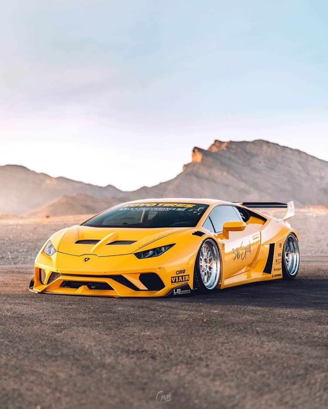 CARLiFESTYLEさんのインスタグラム写真 - (CARLiFESTYLEInstagram)「One nasty BULL shooting 🔥🔥 Wht do you guys think? | Photo by @_crvn_ #carlifestyle #Huracan #LB」1月11日 14時02分 - carlifestyle