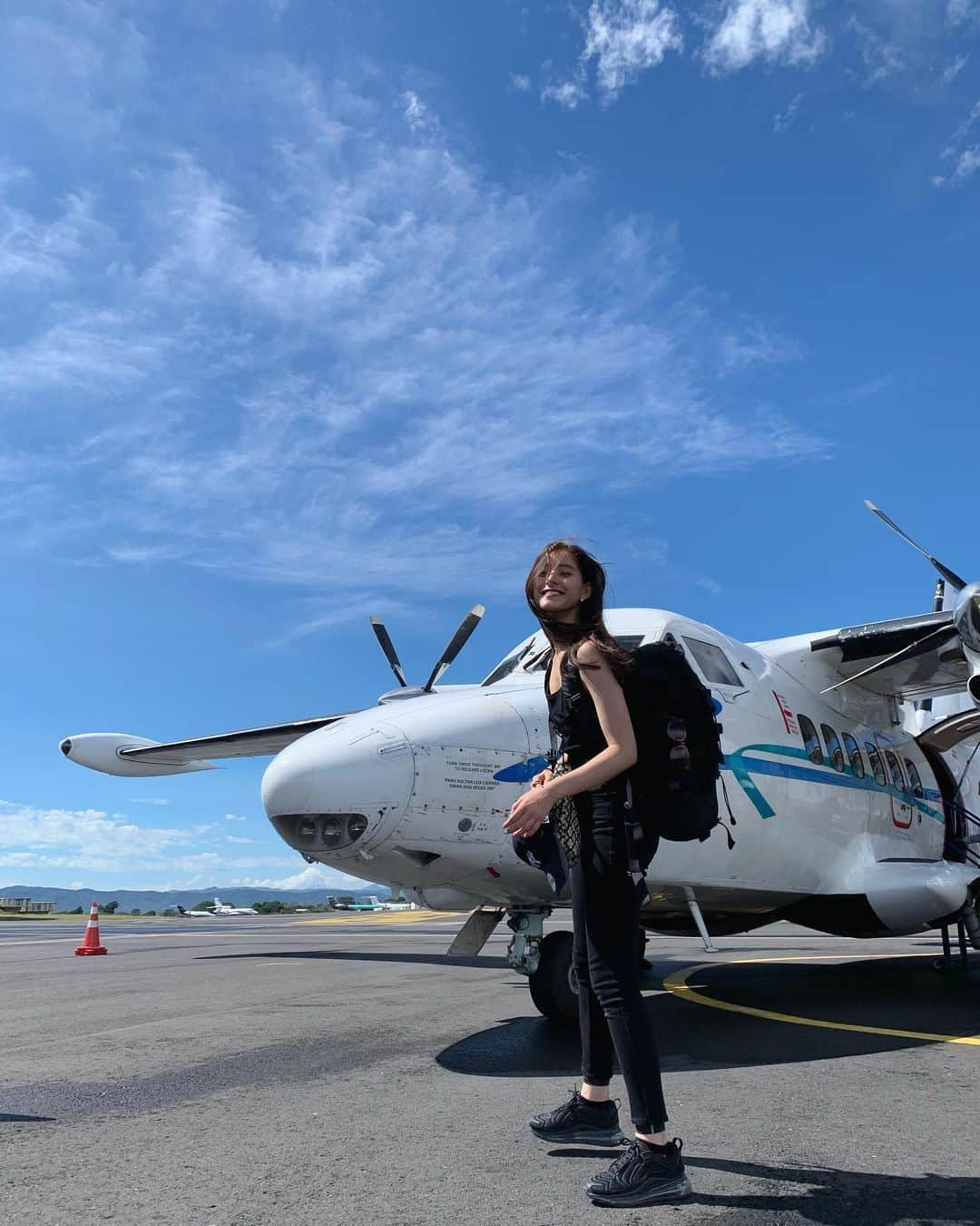 新木優子さんのインスタグラム写真 - (新木優子Instagram)「小さな２０人乗りの飛行機に乗って移動✈️」1月11日 14時18分 - yuuuuukko_