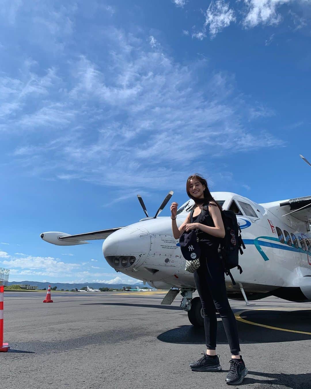 新木優子さんのインスタグラム写真 - (新木優子Instagram)「小さな２０人乗りの飛行機に乗って移動✈️」1月11日 14時18分 - yuuuuukko_