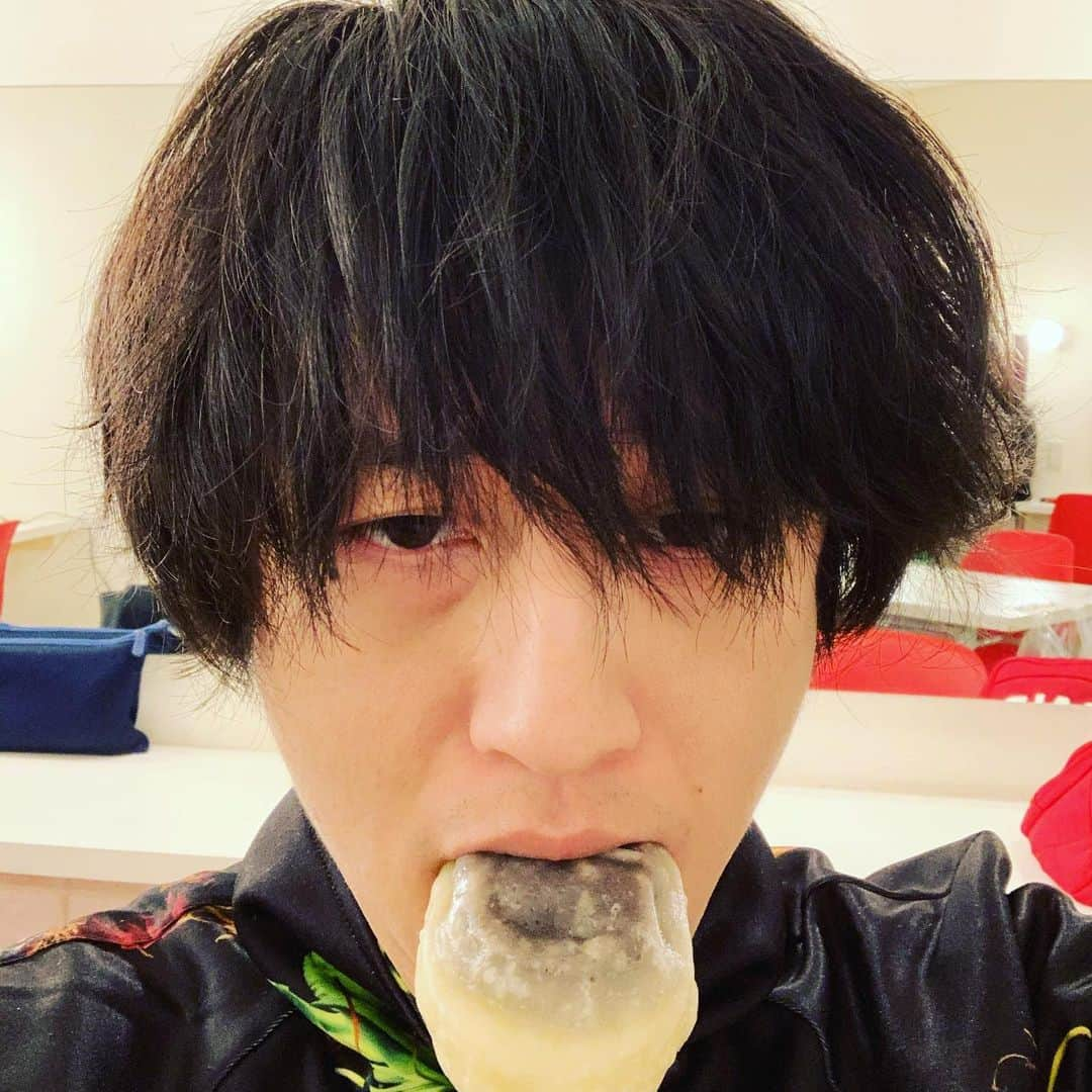 白井眞輝さんのインスタグラム写真 - (白井眞輝Instagram)「いきなり団子。」1月11日 14時24分 - masakishirai_alexandros