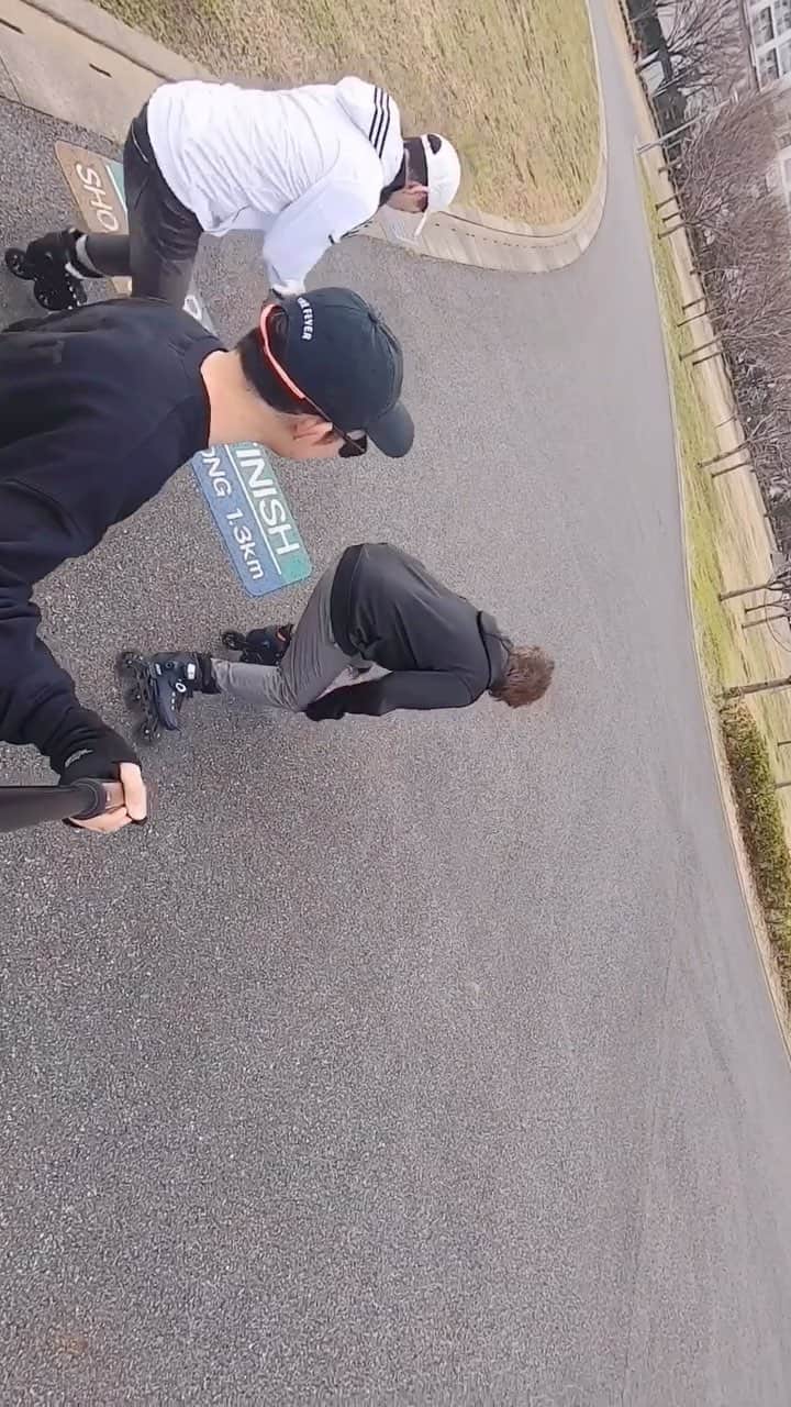 のインスタグラム：「Skating and little actions, But it’s FUN ただ滑るだけでも楽しく気持ちいいのがインラインスケートの好きなところ。 新しくゲットした @slastikjapan のサングラスがめちゃくちゃ調子良いです！詳細はまた。 @powerslidebrand  @goodskates_inc  @lzbn_official  #next110 #powerslidenext #LZBN #slastiksunglasses #GoProJP #inlineskate #インラインスケート #takeshiyasutoko #安床武士」