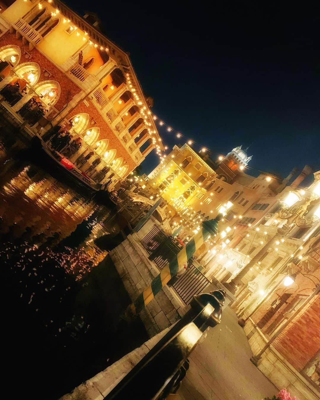 森下舞桜さんのインスタグラム写真 - (森下舞桜Instagram)「#mediterraneanharbor 🌎🏺⚖️💎 #disneysea #tokyodisneyresort #veneziangondola  #sea #2020」1月11日 17時24分 - morishita_mao