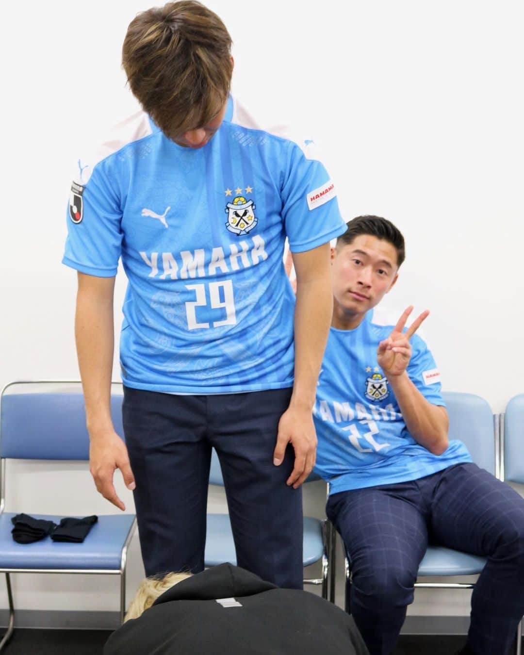 ジュビロ磐田さんのインスタグラム写真 - (ジュビロ磐田Instagram)「1/11(土) @ヤマハスタジアム  #2020ジュビロ磐田新体制発表記者会見  新加入選手のスーツ採寸も行いました🕴  #タトラスジャパン #SOLIDO  #ジュビロ磐田 #jubilo #iwata #Shizuoka #サッカー #football #Jリーグ #サックスブルー」1月11日 17時18分 - jubiloiwata.official