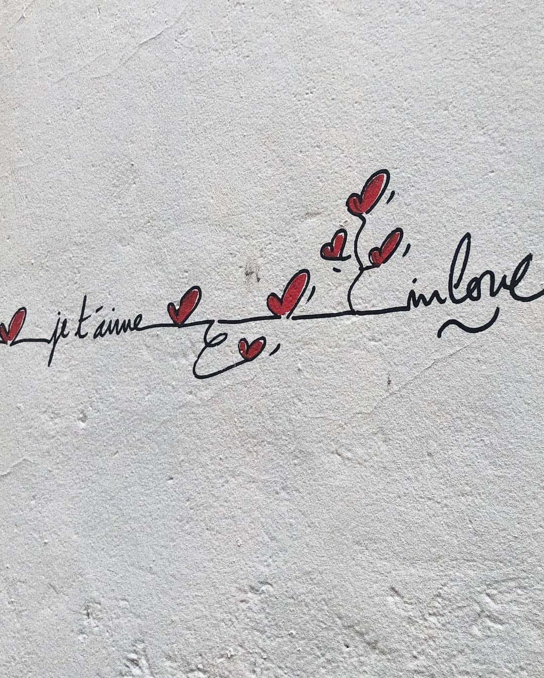 芽朗さんのインスタグラム写真 - (芽朗Instagram)「🤍🤍🤍 Parisにはストリートアートがあちこちにあって街中がキャンバスみたいでいつもキョロキョロしてしまう。  #mellowfukushimatrip  #art#design #Paris」1月11日 17時33分 - mellowfukushima