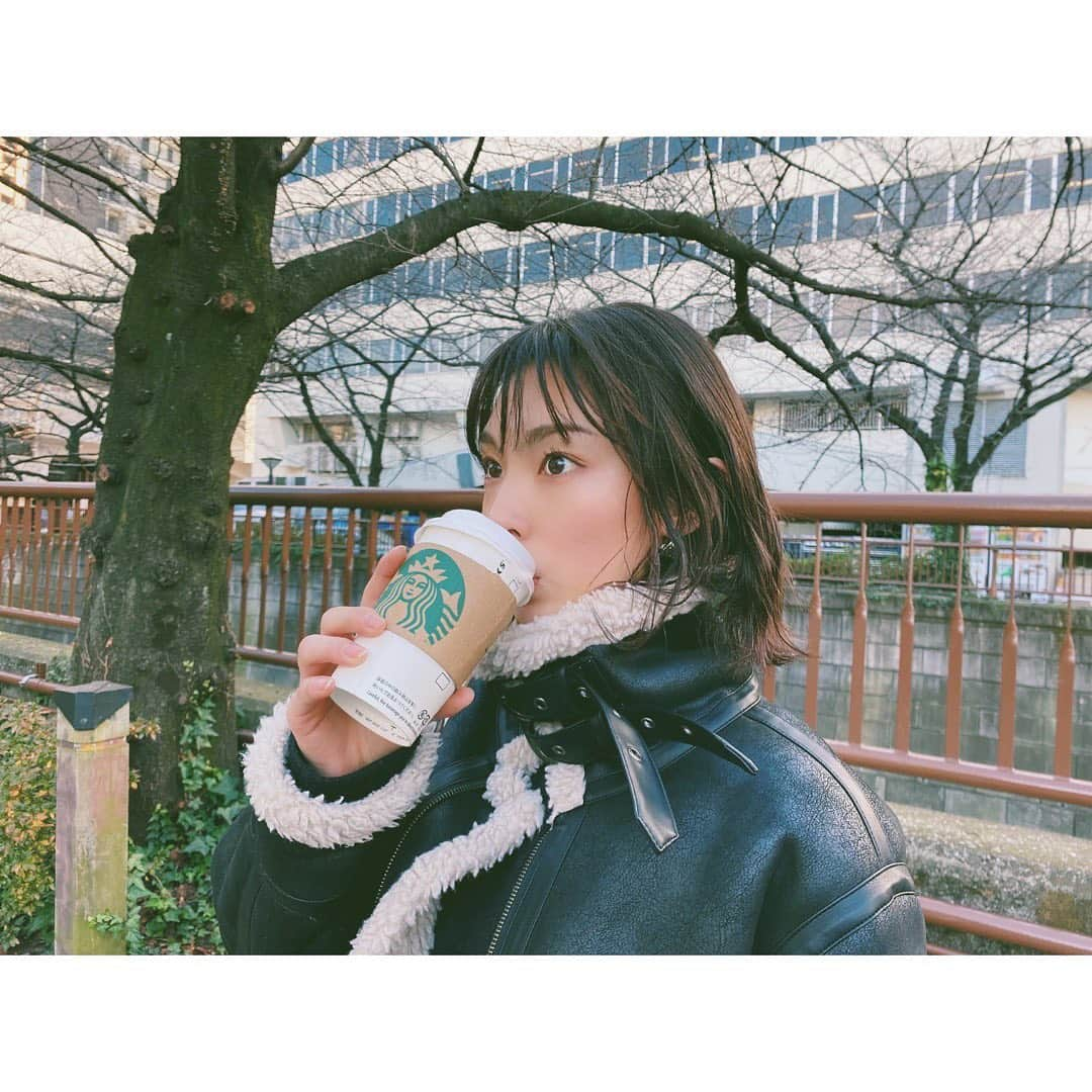 松井貴香さんのインスタグラム写真 - (松井貴香Instagram)「- - 最近スタバカードの使い方も知り、 最近カスタムというものも知り、 少しずつスタバ系女子へ近づけている気がします✌︎笑 - コーヒーは飲めないけど、、、 - ほうじ茶ラテの一択です！！！ - - #0111 #スタバ #スタバカスタム  #ほうじ茶 #何をこんな真剣に見つめていたんだろうか #starbuckscoffee  #starbucksjapan  #coffee  #winter #instagood  #like4likes  #followｍe」1月11日 18時13分 - kiko414_m