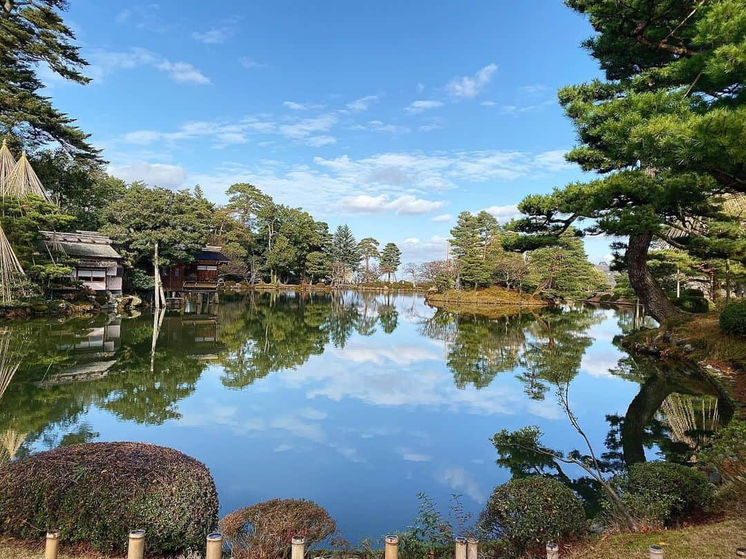 吉田有希さんのインスタグラム写真 - (吉田有希Instagram)「兼六園🌳🌿 #japan #kanazawa #kenrokuen #garden #travel  #nature #beautiful」1月11日 19時25分 - yuuki329_h