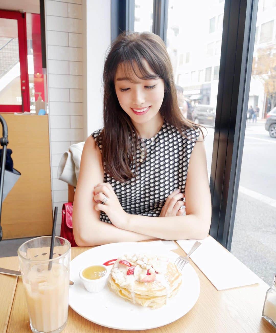 越馬千春のグルメインスタ