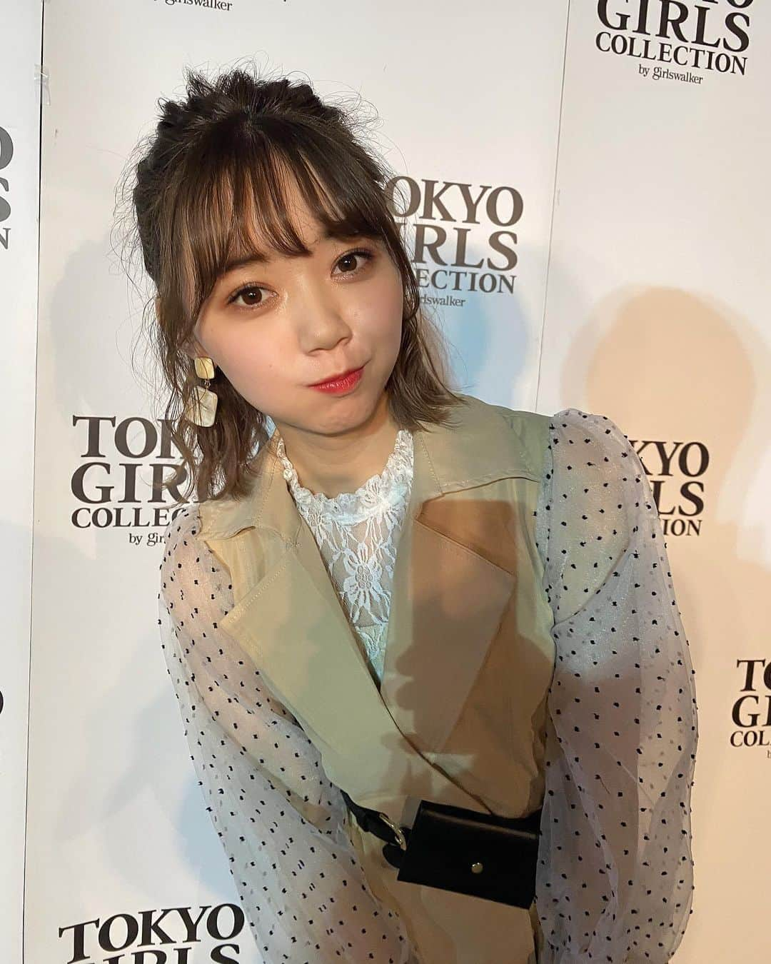 江野沢愛美さんのインスタグラム写真 - (江野沢愛美Instagram)「#TGC静岡　 ありがとうございました！！ #フィナーレに出る前の私からの投稿 #スタッフさんみんな愉快で大好き #静岡にいるのにさわやかにありつけないなんて #また来よう」1月11日 19時34分 - enosawa_manami