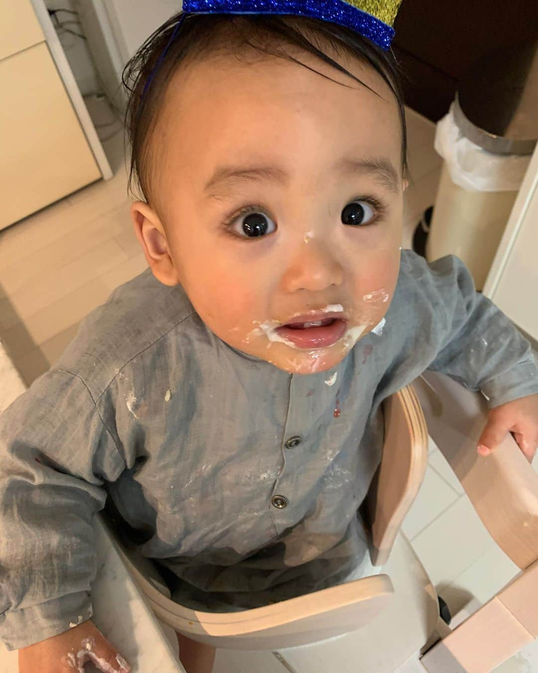 小西翼さんのインスタグラム写真 - (小西翼Instagram)「. Happy 1st Birthday 🎂♥️ 産まれてきてくれてありがとう。 みつきのおかげで家族にもっと 笑顔が増えました😆 . これからも楽しく過ごそうね😍 今日はぱぱが出張だったから 一緒にお祝いできなかったけど 明日揃ってお祝いしようね♥️ . #1stbirthday」1月11日 20時01分 - tucha_k