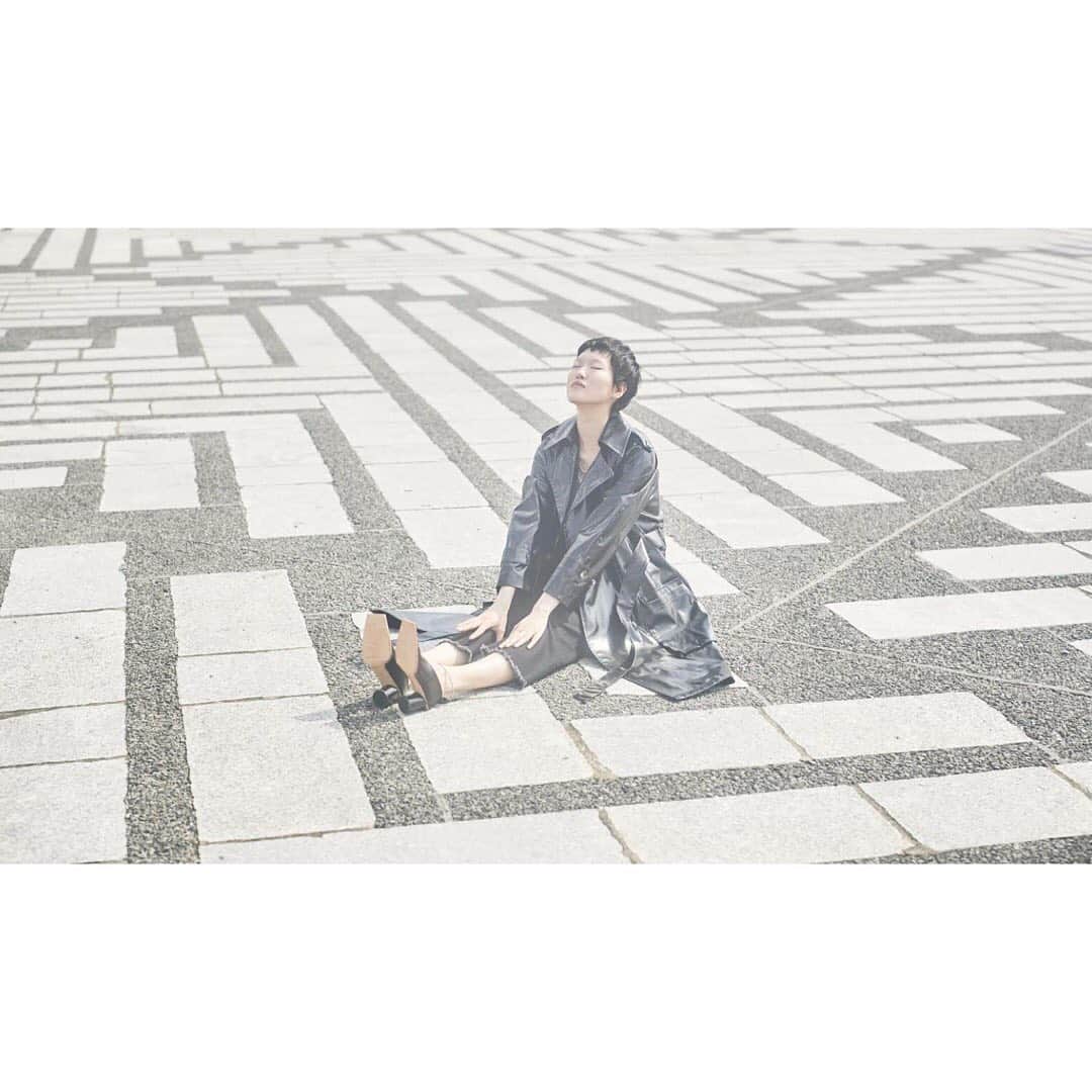 MAISON DE REEFURのインスタグラム：「. 【MERCI TIME SALE】 . MAISON DE REEFURでは、ブランド最終ともなるタイムセールを開催中！ . 話題の「LeSportsac(レスポートサック)」とのコラボレーションアイテムやバイヤーが買い付けたウエアや雑貨など、人気セレクトブランドがセールOFF率から《さらに》10％OFF！ . 【展開店舗】 ルミネエスト新宿店・博多店・OFFICIAL WEB SHOP・OFFICIAL GLOBAL SHOP・ZOZOTOWN店 ※ ルミネエスト新宿店・博多店では、 『2BUY 10％OFF キャンペーン』同時開催中！ . #maisondereefur #reefur #lesportsac #sale #timesale  #wintersale #winter #winterfashion #fashion #selectbrand #collaboration #laboutiquefantasque #ラブディックファンタスク #レスポートサック #セール #タイムセール #リーファー #メゾンドリーファー #mercisale #merci #7年間ありがとう . . @maisondereefur @la_boutique_fantasque @nanushka @jilsander」