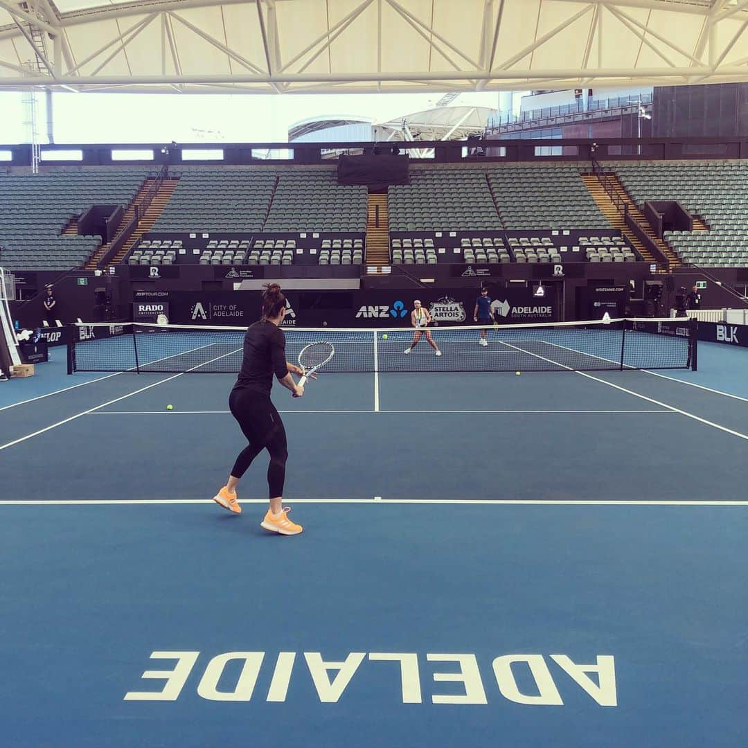 マリア・サッカリさんのインスタグラム写真 - (マリア・サッカリInstagram)「Getting ready for another battle this week! 🇦🇺 #Adelaide #SakkAttack #HereToCreate」1月11日 21時54分 - mariasakkari